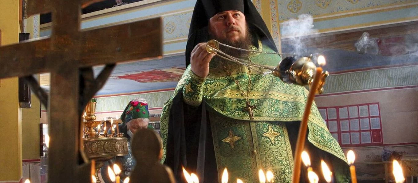 Ρωσία: Πίεση για υποχρεωτικό εμβολιασμό των κληρικών